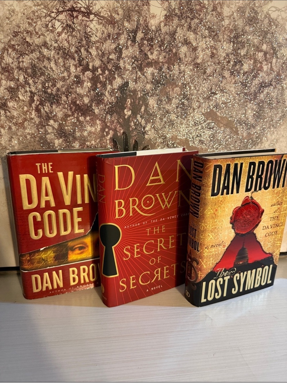 Hardcover Dan Brown 3 piece Book Set: The Da Vinci Code, The Secret, Lost Symbol